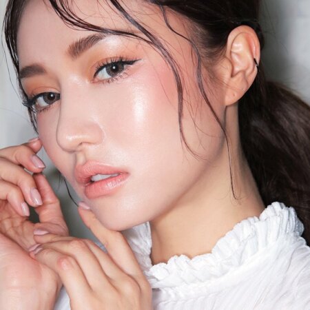 Khám Phá Xu Hướng Glass Skin Hàn Quốc Để Làn Da Rực Rỡ